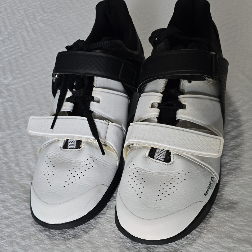 Reebok Men's Black and White Training Shoes